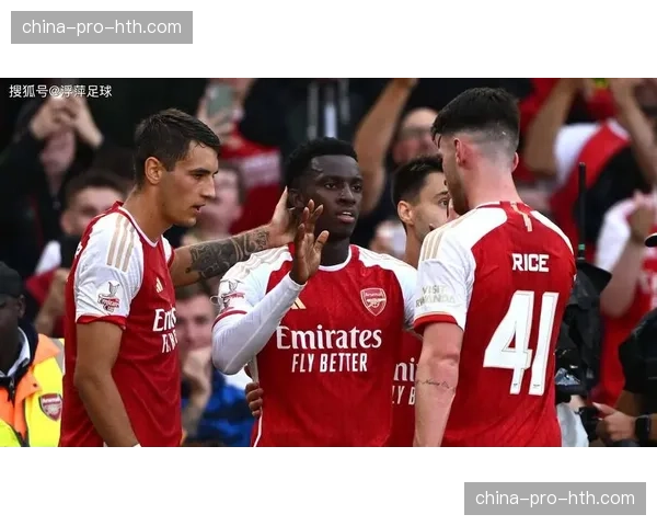 摩纳哥前锋本耶德尔点球击中横梁，错失扳平良机