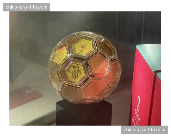 多国推出世界杯预选赛主题纪念邮票与周边商品